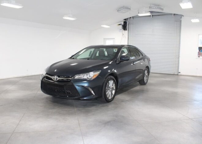 2016 Toyota Camry SE