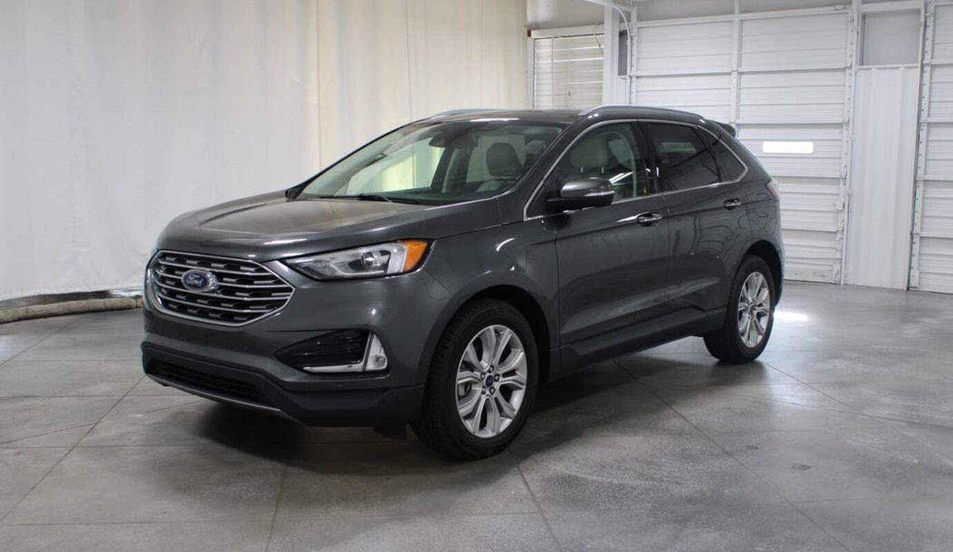 2020 Ford Edge Titanium