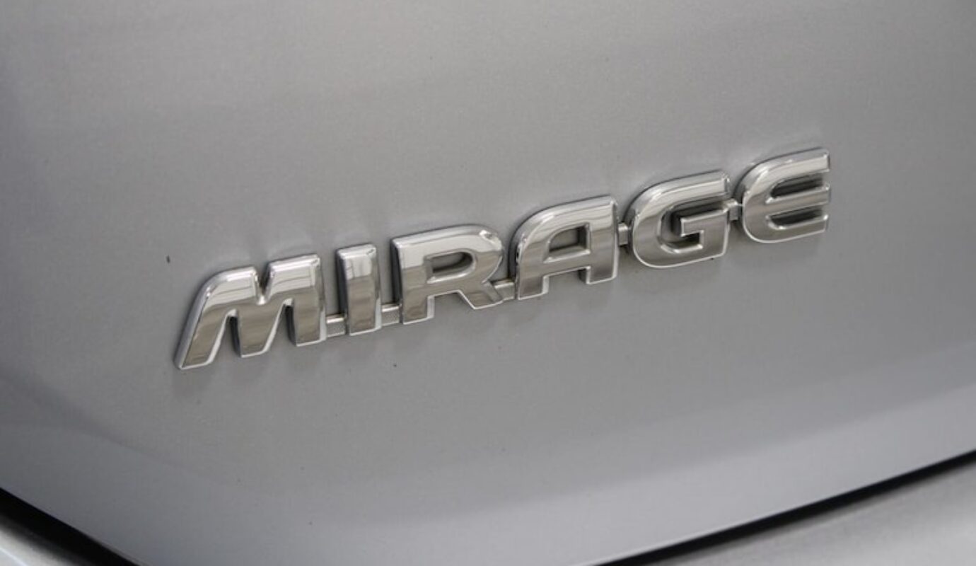 2021 Mitsubishi Mirage ES