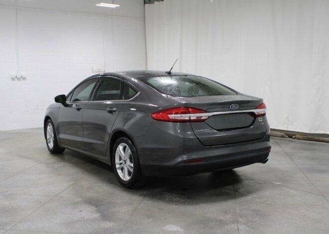 2018 Ford Fusion SE