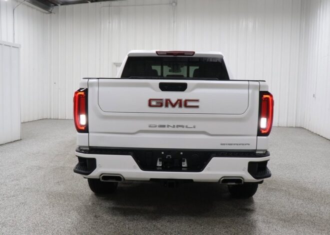 2023 GMC Sierra 1500 Denali